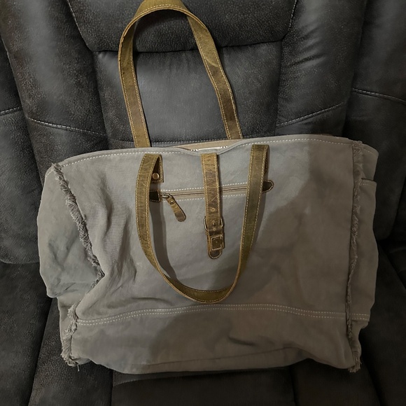 Myra Tote Bag - Picture 2 of 3